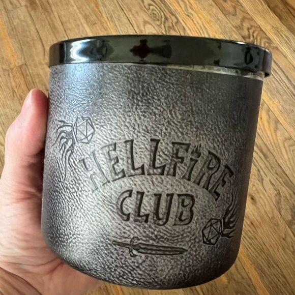 BBW Exclusive Stranger Things Lmtd Edition 3Wick Candle Eddie’s Leather Jacket - Picture 2 of 7